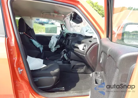 2019 Jeep Renegade Latitude 4X4 из США, поврежденный, VIN ZACNJBBB3KPJ94756